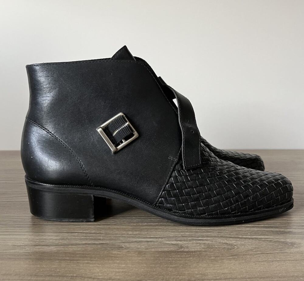 White Mountain Black Woven Leather Ankle Boots Buckle Closure 9M With Box